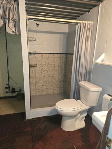 100 Pinewood Dr, South Fayette, PA 15017