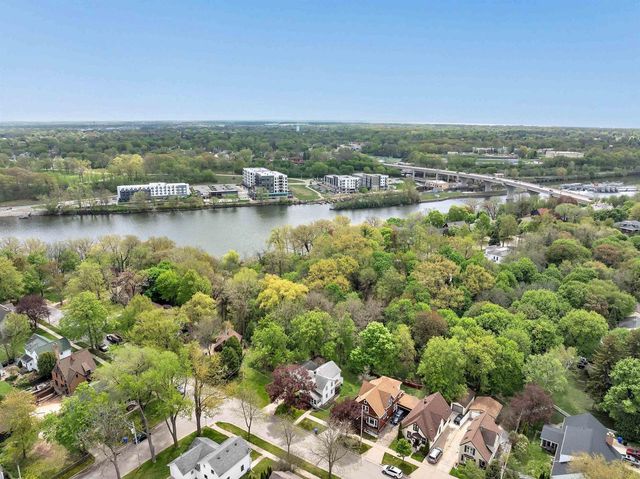 1019 E ELDORADO STREET, Appleton, WI 54911