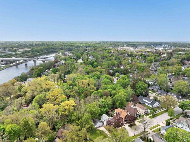 1019 E ELDORADO STREET, Appleton, WI 54911