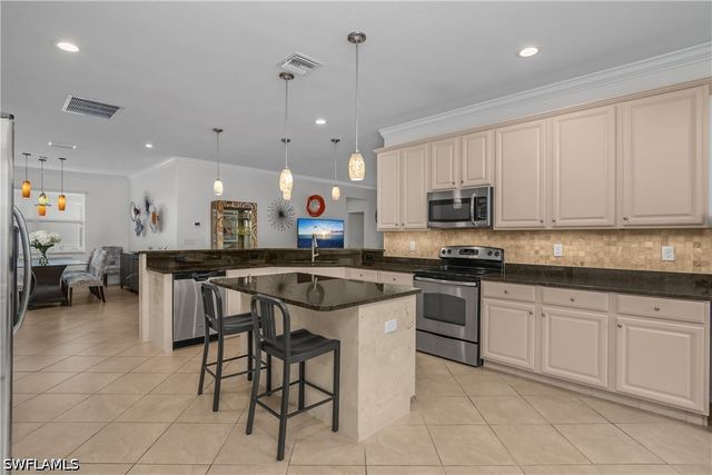 21444 Bella Terra BLVD, Estero, FL 33928