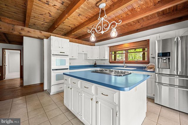 37844 NICEWARNER LN, Lovettsville, VA 20180