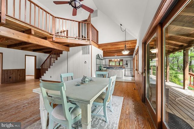 37844 NICEWARNER LN, Lovettsville, VA 20180