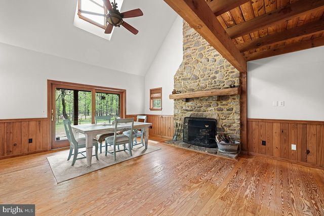 37844 NICEWARNER LN, Lovettsville, VA 20180