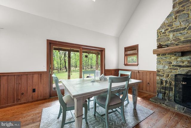 37844 NICEWARNER LN, Lovettsville, VA 20180
