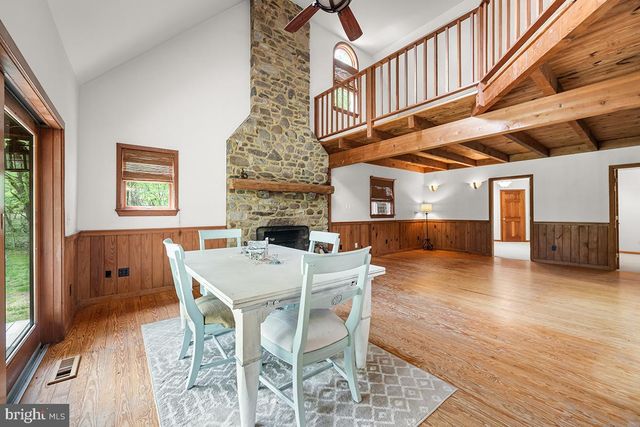 37844 NICEWARNER LN, Lovettsville, VA 20180