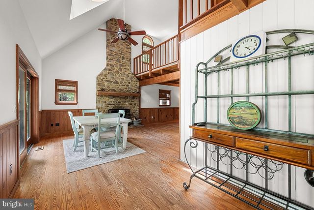 37844 NICEWARNER LN, Lovettsville, VA 20180