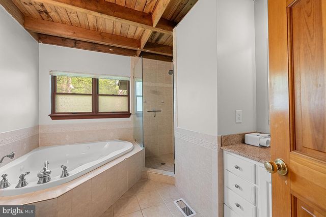 37844 NICEWARNER LN, Lovettsville, VA 20180