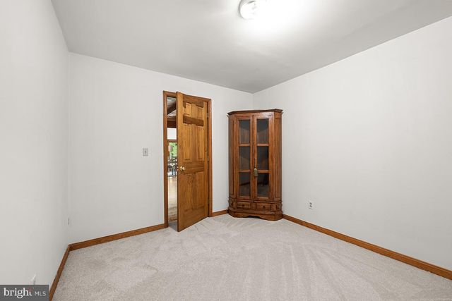 37844 NICEWARNER LN, Lovettsville, VA 20180