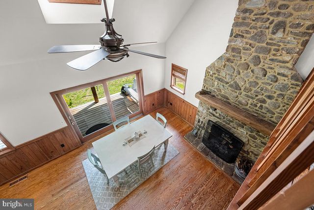 37844 NICEWARNER LN, Lovettsville, VA 20180