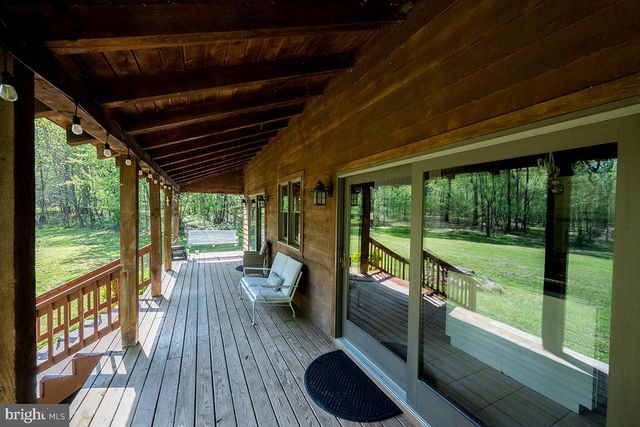 37844 NICEWARNER LN, Lovettsville, VA 20180