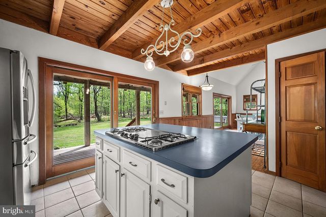 37844 NICEWARNER LN, Lovettsville, VA 20180