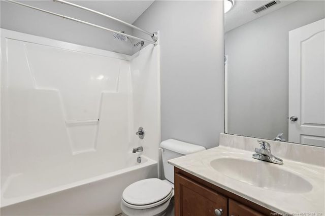 4519 Storm Cat Lane, Hope Mills, NC 28348
