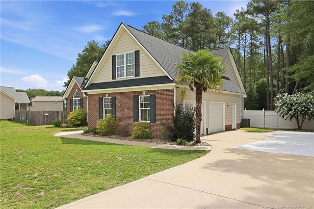 4519 Storm Cat Lane, Hope Mills, NC 28348