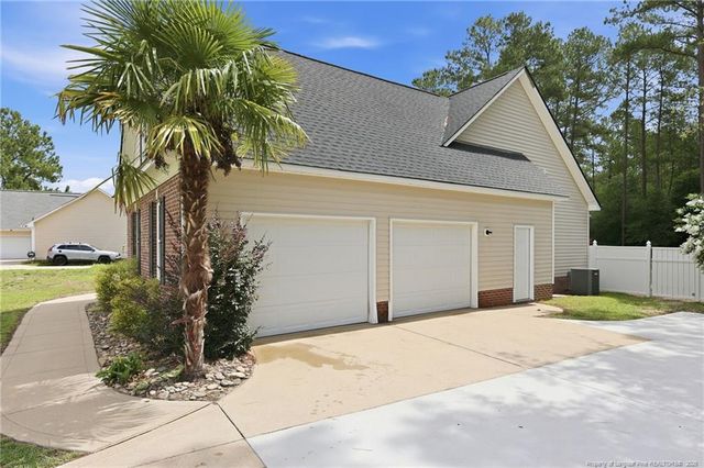 4519 Storm Cat Lane, Hope Mills, NC 28348
