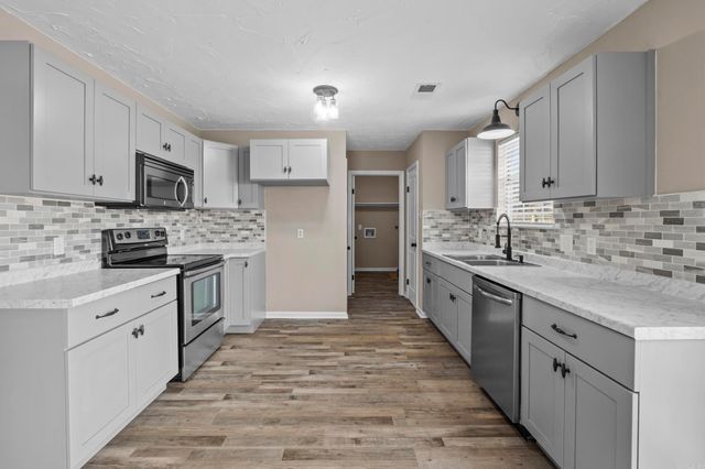 1104 Gibson Court, Jacksonville, AR 72076