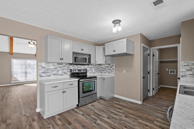 1104 Gibson Court, Jacksonville, AR 72076