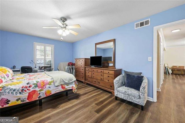 6851 Roswell Road F3, Sandy Springs, GA 30328