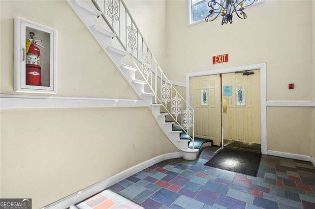6851 Roswell Road F3, Sandy Springs, GA 30328