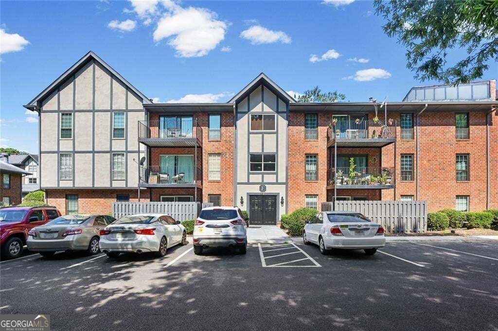 6851 Roswell Road F3, Sandy Springs, GA 30328