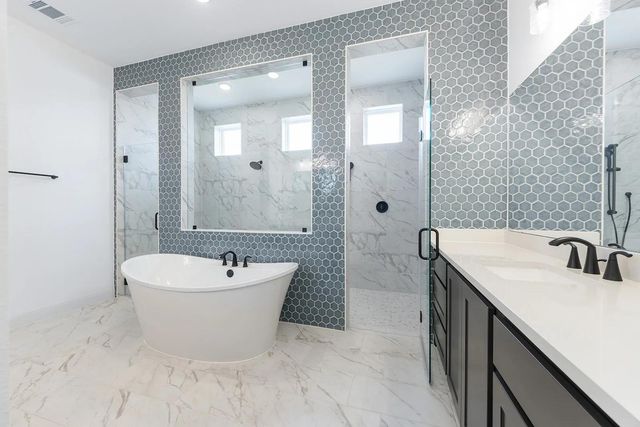 507 Uphill CT, Liberty Hill, TX 78642