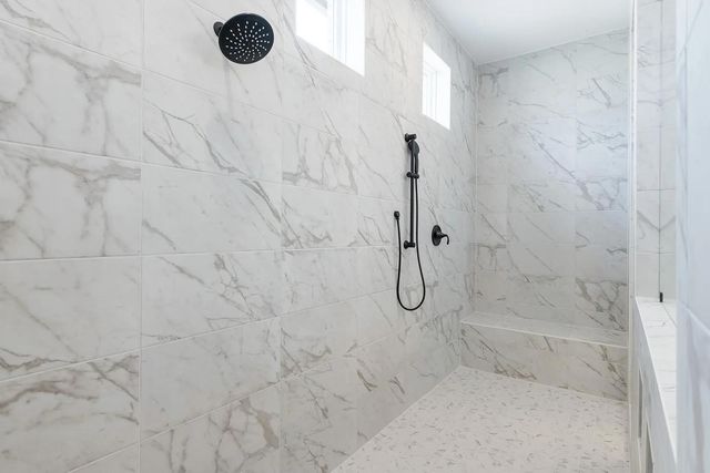 507 Uphill CT, Liberty Hill, TX 78642