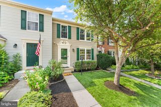 203 SHIRLEY SQ SE, Leesburg, VA 20175
