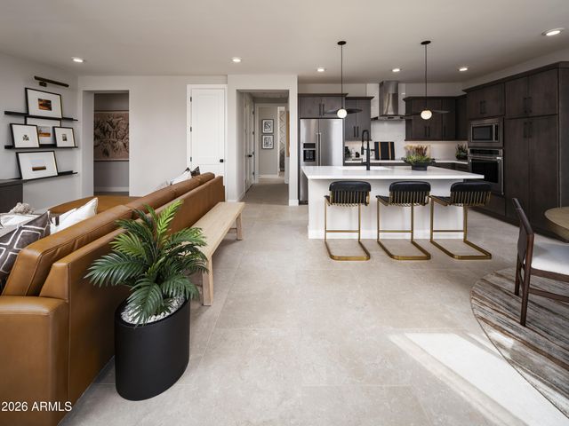 2121 W SONORAN DESERT Drive 167, Phoenix, AZ 85085