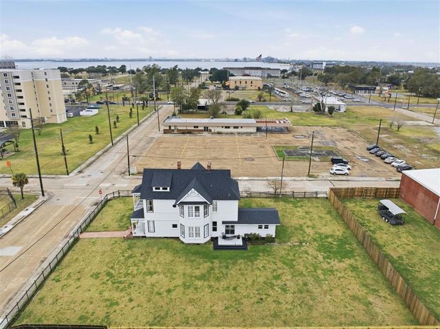 401 Pine St Street, Lake Charles, LA 70601