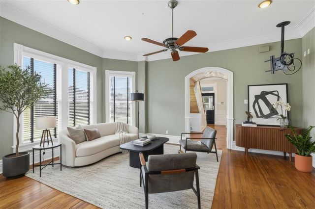 401 Pine St Street, Lake Charles, LA 70601