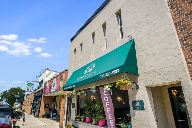 5481 N Northwest Highway, Chicago, IL 60630