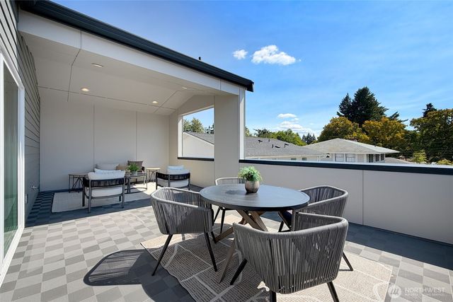 2648 41st Avenue SW, Seattle, WA 98116