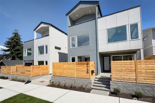 2648 41st Avenue SW, Seattle, WA 98116