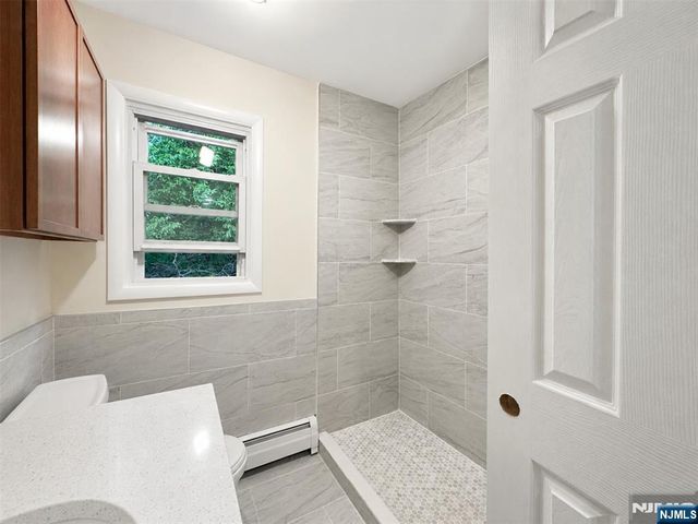 28 Carr Street 2, Pompton Lakes, NJ 07442