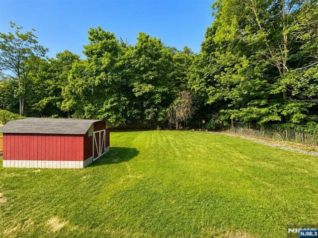 28 Carr Street 2, Pompton Lakes, NJ 07442