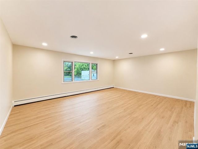 28 Carr Street 2, Pompton Lakes, NJ 07442