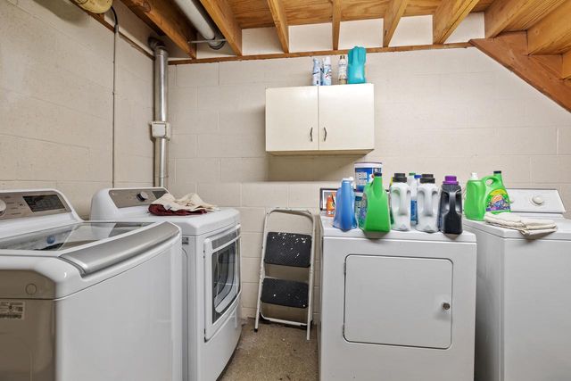 521 W 3rd STREET, Waldo, WI 53093