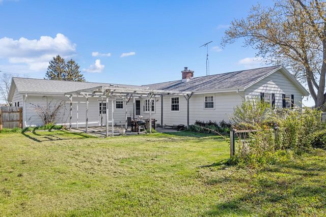 521 W 3rd STREET, Waldo, WI 53093
