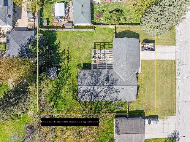 521 W 3rd STREET, Waldo, WI 53093