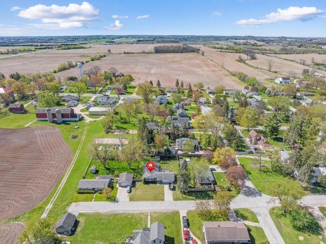 521 W 3rd STREET, Waldo, WI 53093