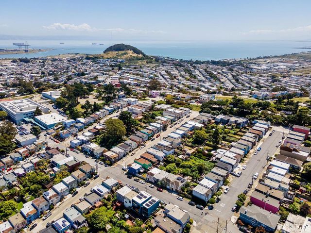 825 Olmstead Street, San Francisco, CA 94134