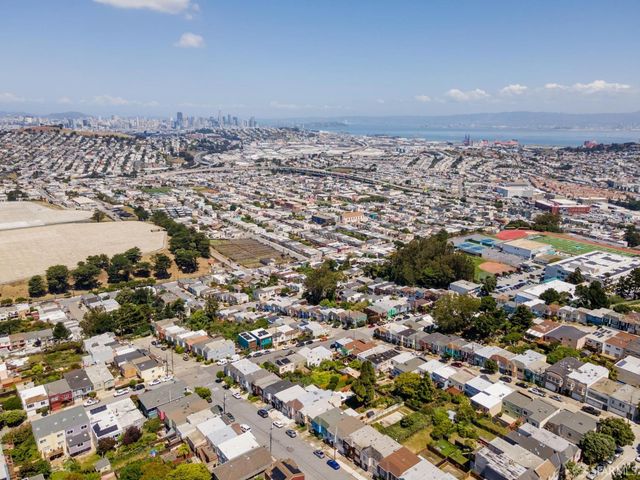 825 Olmstead Street, San Francisco, CA 94134
