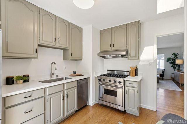 825 Olmstead Street, San Francisco, CA 94134