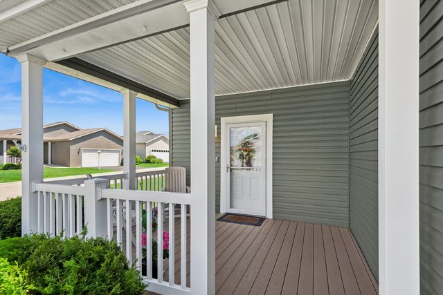 1441 Harvest Court, Grayslake, IL 60030