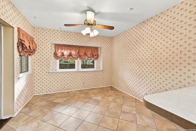 15202 WAYSIDE OAKS ST, San Antonio, TX 78232