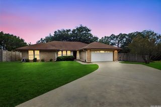 15202 WAYSIDE OAKS ST, San Antonio, TX 78232