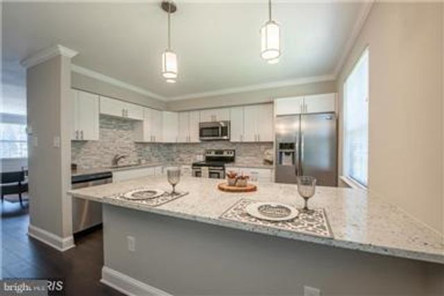 32 GOLDEN HILL CT, Baltimore, MD 21228