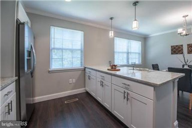 32 GOLDEN HILL CT, Baltimore, MD 21228