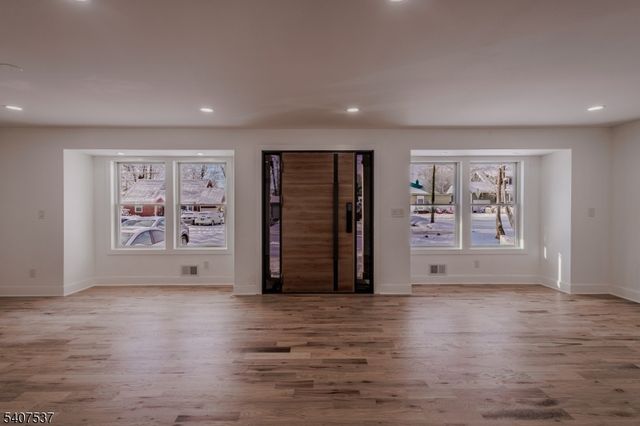 317 Willow Ave, Scotch Plains Twp., NJ 07076