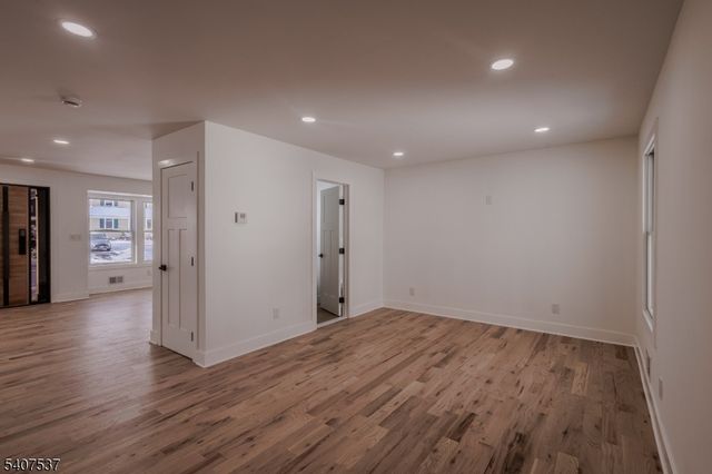 317 Willow Ave, Scotch Plains Twp., NJ 07076