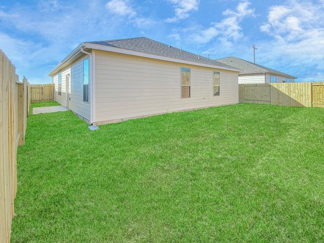 13055 Clearview Drive, Willis, TX 77318